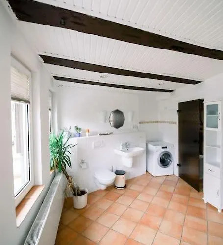 Moderner Komfort Trifft Historie Nyaraló