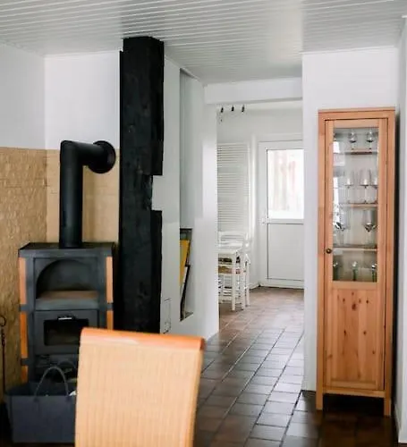 Moderner Komfort Trifft Historie Nyaraló *